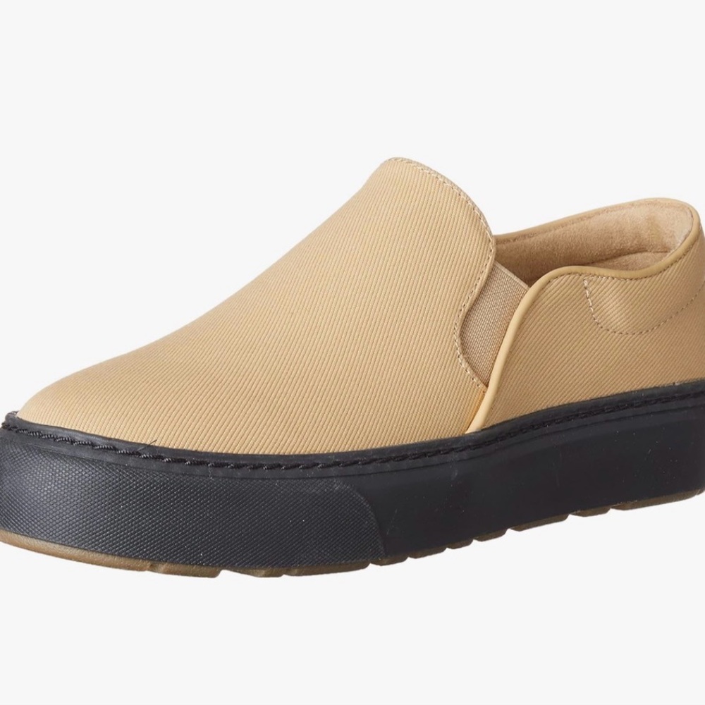 Amazon Essentials Women's Tan Slip-On Shoes